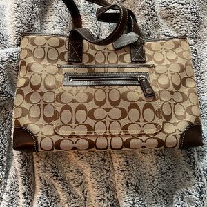 Hand bag
